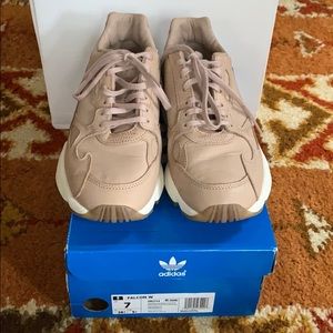 NEW Adidas Falcon Pearl Ash